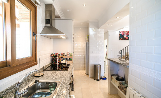 Resale - House - Algorfa