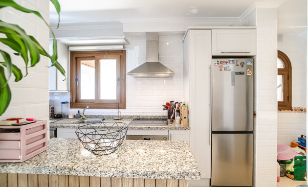 Resale - House - Algorfa