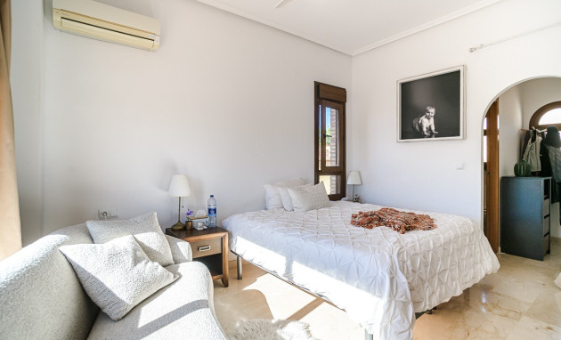 Resale - House - Algorfa