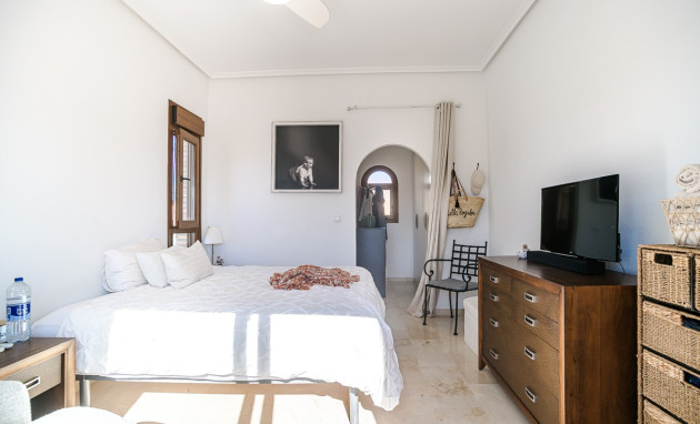 Resale - House - Algorfa