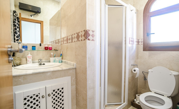 Resale - House - Algorfa