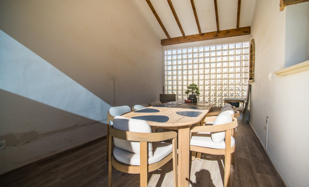 Resale - House - Algorfa
