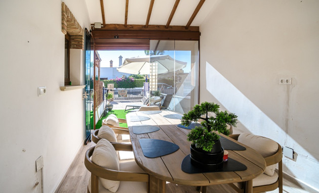 Resale - House - Algorfa