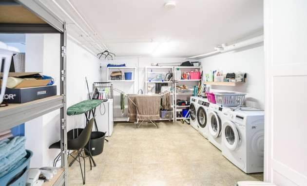 Resale - House - Algorfa