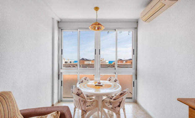 Herverkoop - Apartment - Torrevieja - La Mata pueblo