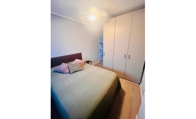 Resale - Apartment - Torrevieja - torrevieja
