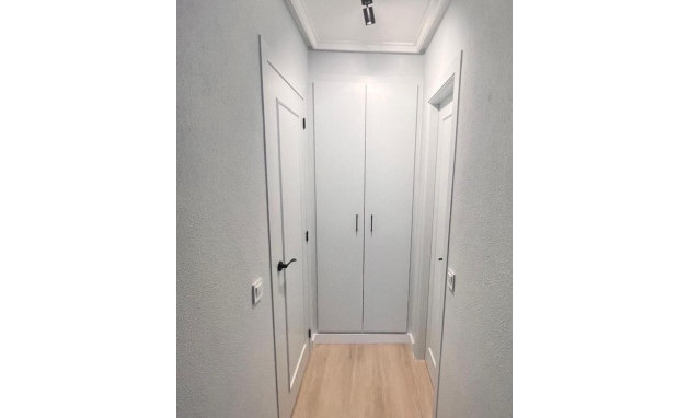 Resale - Apartment - Torrevieja - torrevieja