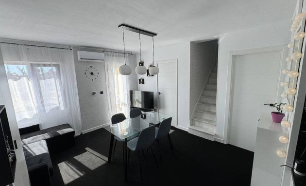 Herverkoop - Terraced house - Torrevieja - Carrefour