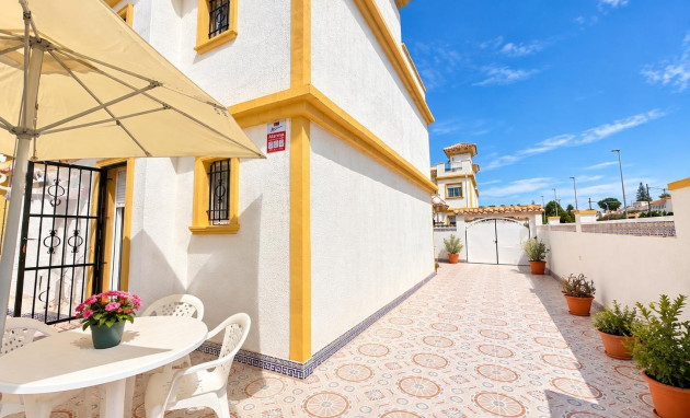 Herverkoop - Terraced house - Torrevieja - El limonar