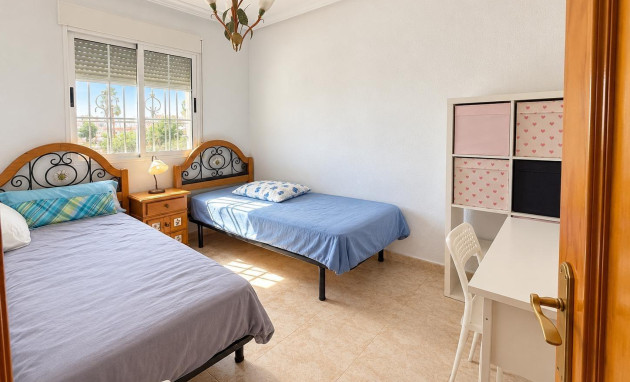 Herverkoop - Terraced house - Torrevieja - El limonar