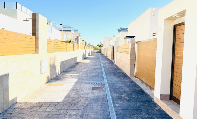 Herverkoop - Semi detached Villa - Los Montesinos - La Herada
