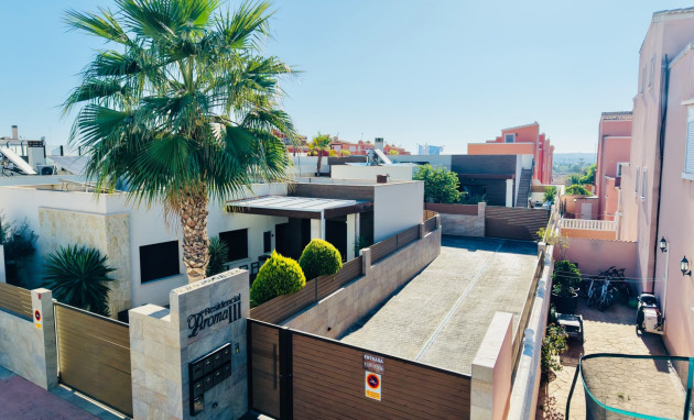 Herverkoop - Semi detached Villa - Los Montesinos - La Herada