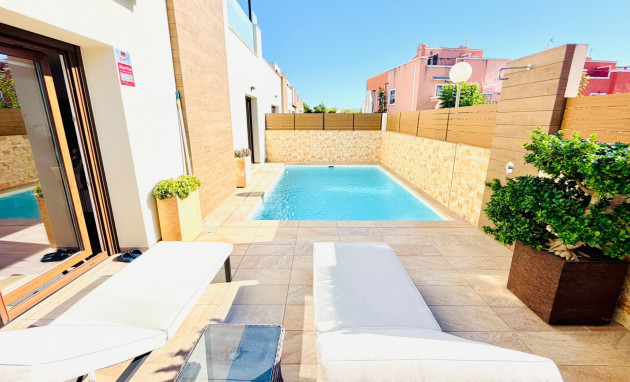Herverkoop - Semi detached Villa - Los Montesinos - La Herada
