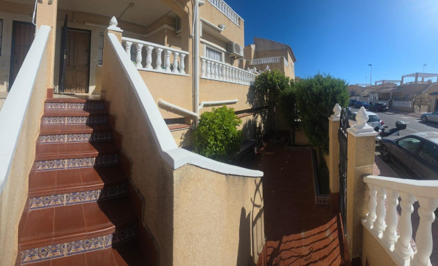 Herverkoop - Bungalow - Gelijkvloers - Torrevieja - Centro