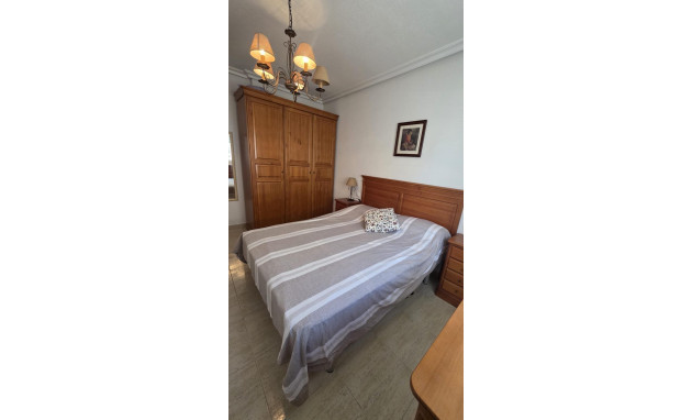 Herverkoop - Bungalow - Gelijkvloers - Torrevieja - Centro