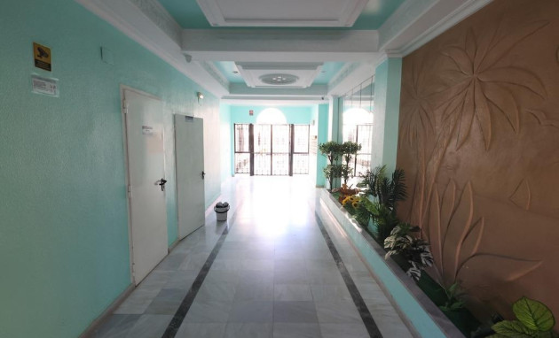 Herverkoop - Penthouse - Torrevieja - Estacion de autobuses