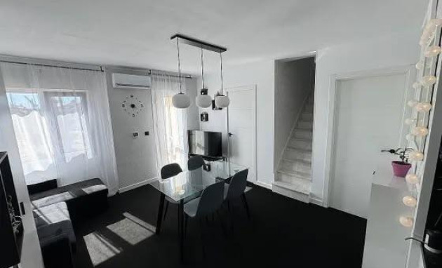 Herverkoop - Terraced house - Torrevieja - Carrefour
