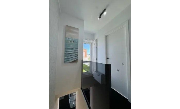 Herverkoop - Terraced house - Torrevieja - Carrefour