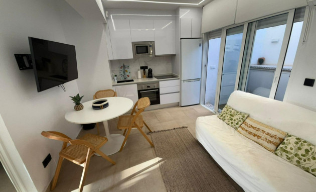 Revente - Semi detached Villa - Torrevieja - Los Frutales