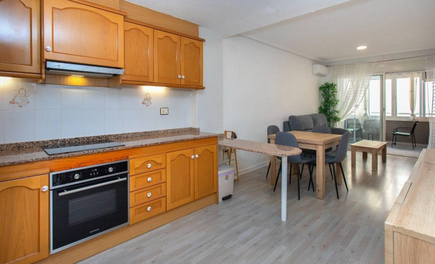 Revente - Apartment - Torrevieja - Playa del cura