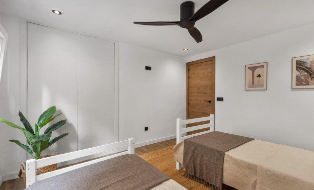 Revente - Apartment - Torrevieja - Playa del cura