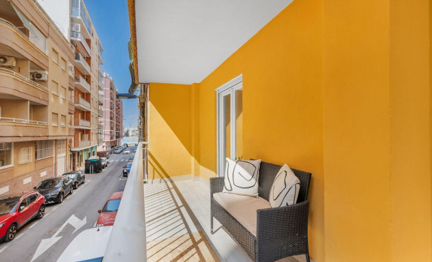 Revente - Apartment - Torrevieja - Playa del cura