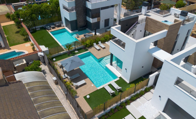 Herverkoop - Villa - Torrevieja - La Siesta - El Salado - Torreta