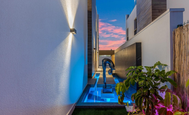 Herverkoop - Villa - Torrevieja - La Siesta - El Salado - Torreta