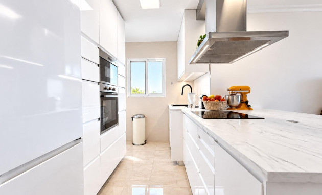 Herverkoop - Apartment - Orihuela Costa - Campoamor