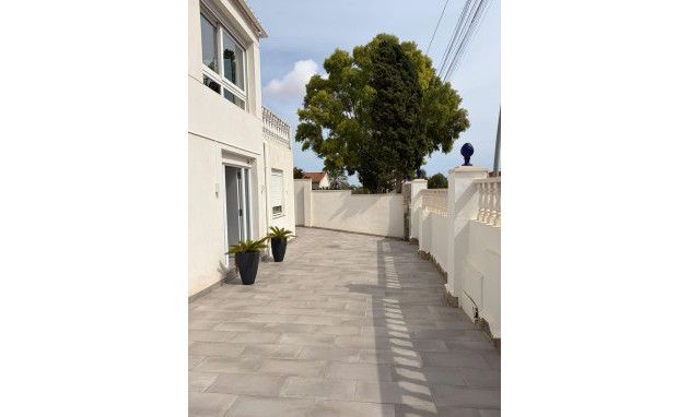Herverkoop - Villa - Torrevieja - Los Balcones - Los Altos del Edén