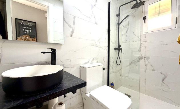 Herverkoop - Apartment - Torrevieja - La Mata pueblo