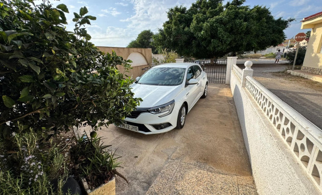 Herverkoop - Bungalow - Gelijkvloers - Torrevieja - El limonar