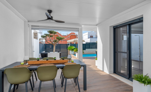 Herverkoop - Villa - Orihuela Costa - Orihuela