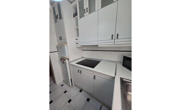 Resale - Apartment - Torrevieja - torrevieja