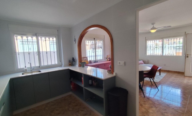 Herverkoop - Bungalow - Gelijkvloers - Orihuela Costa - Campoamor
