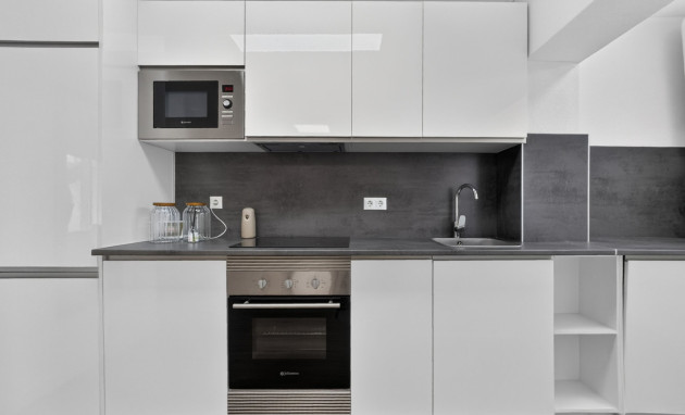 Resale - Apartment - Orihuela Costa - Villamartin