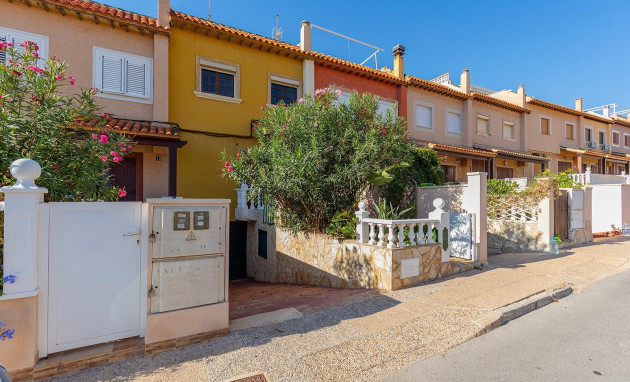 Herverkoop - Terraced house - Torrevieja - Cala de cabo cervera