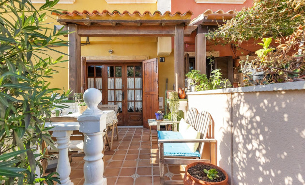Herverkoop - Terraced house - Torrevieja - Cala de cabo cervera