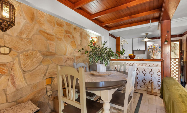 Herverkoop - Terraced house - Torrevieja - Cala de cabo cervera