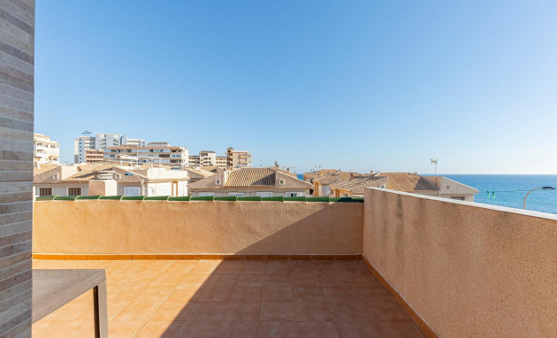 Herverkoop - Terraced house - Torrevieja - Cala de cabo cervera