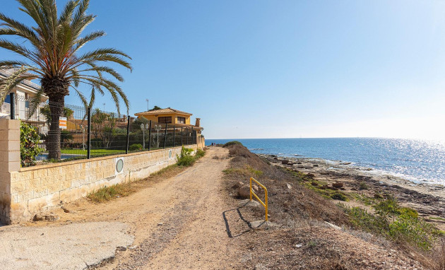 Herverkoop - Terraced house - Torrevieja - Cala de cabo cervera