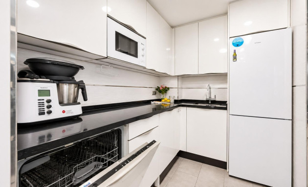 Herverkoop - Apartment - Torrevieja - Playa del cura