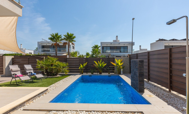 Herverkoop - Villa - Vistabella Golf - Entre Naranjos Vistabella Golf