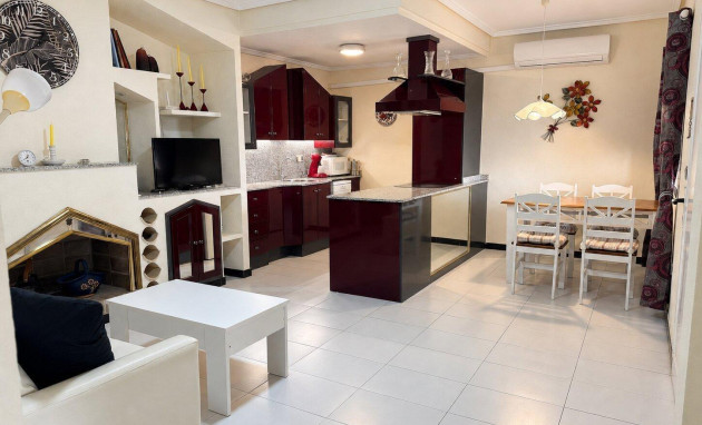 Herverkoop - Bungalow - Gelijkvloers - Torrevieja - La siesta