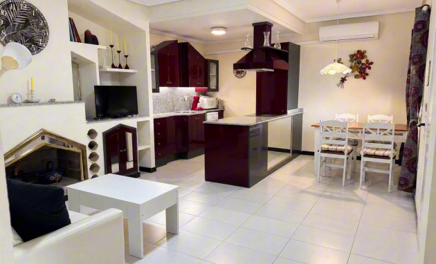 Herverkoop - Bungalow - Gelijkvloers - Torrevieja - La siesta