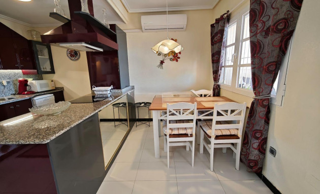 Herverkoop - Bungalow - Gelijkvloers - Torrevieja - La siesta