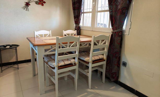 Herverkoop - Bungalow - Gelijkvloers - Torrevieja - La siesta
