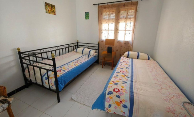 Herverkoop - Bungalow - Gelijkvloers - Torrevieja - La siesta