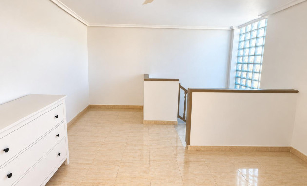 Herverkoop - Apartment - Orihuela Costa - Punta Prima