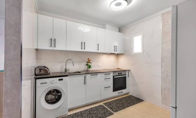 Herverkoop - Penthouse - Torrevieja - Estacion de autobuses